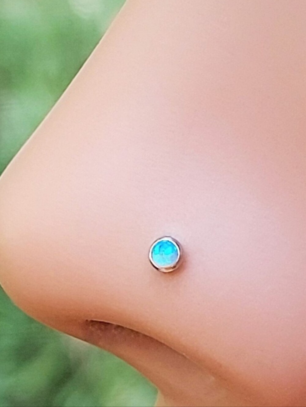 2 Opal Nose Rings - Picture 4 of 10